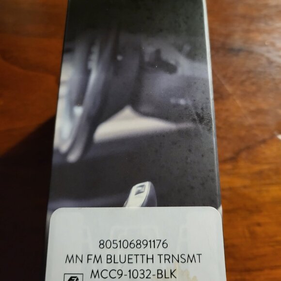 MONSTER BLUETOOTH FM TRANSMITTER WITH 3.4A USB CHARGING - Picture 3 of 5